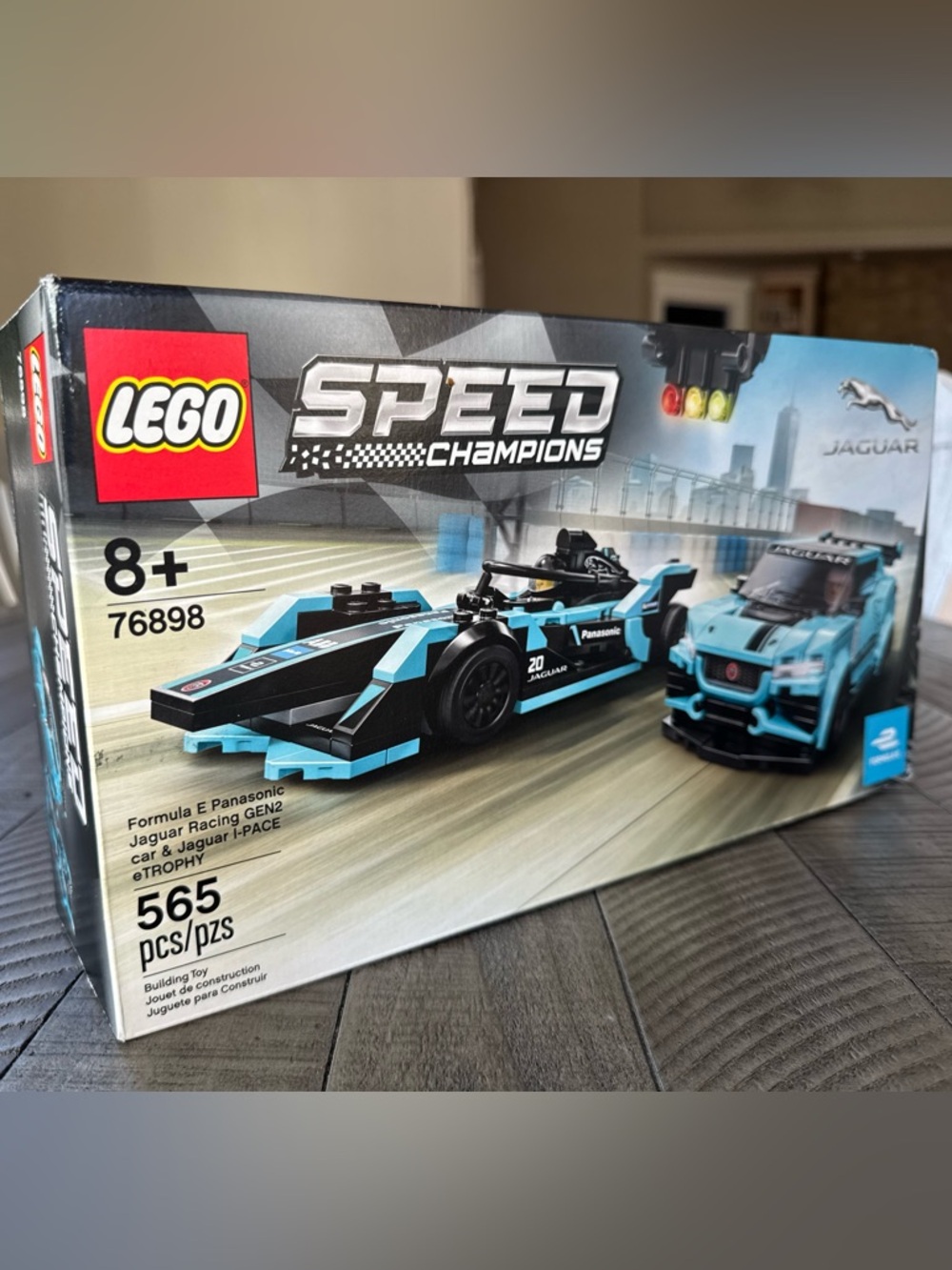 Lego Speed Champions Formula E Panasonic Jaguar Racing - Gen2 Car Set 76898